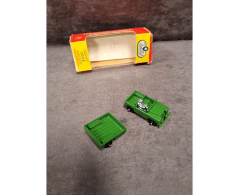 Fun Ho! New Zealand  Diecast RARE #19/38 Land Rover &amp; Trailer in Dark Green &amp; Silver Driver Mint Model In Original Fi