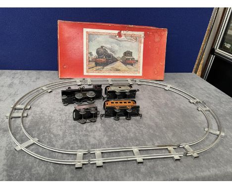 Jouet De Paris (France) Vintage Tin Plate Clockwork Train Set With Station Lights And Signals With Engine Coal Tender 2 x Pas