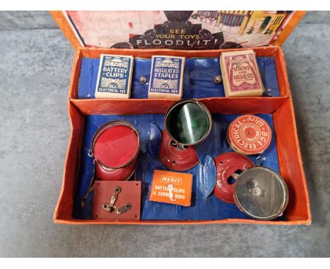British Games Ltd (BGL)Very Rare BGL Floodlighting Set Were A London-Based Company Who Produced Standards Like Chemistry And 