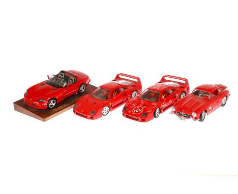 4 Bburago Sport- und Rennwagenmodelle, darunter Viper RT 10 und Ferrari, Maßstab 1:18, tw leicht besch., Z 2-3