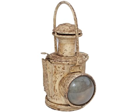 Southern Railway locomotive headlamp stamped in the chimney S.R. Complete with reservoir and flip over red shade.