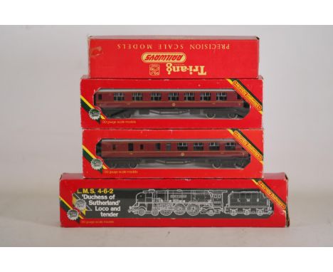 Tri-ang and Hornby Railways “Duchess of Sutherland” 00 Gauge Model Train Set and Coaches  This collection features a 00 gauge