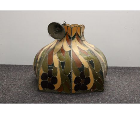 Tiffany Art Nouveau Hanging Lamp Shade, Floral Stained Glass Design This exquisite Tiffany hanging lamp shade showcases a cla