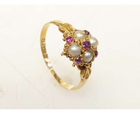 Victorian gold and seed pearl ring, size O½