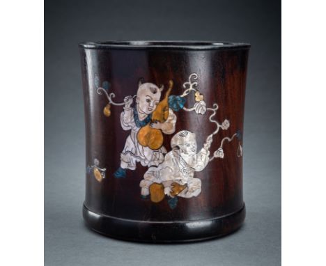 AN INLAID WOOD BRUSHPOT, BITONG, c. 1920sChina, late Qing Dynasty (1644-1912) to Republic period (1912-1949). Of cylindrical 