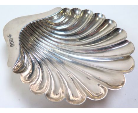 Silver Shell Shaped Dish H/M London 1905 weight approx 2 oz