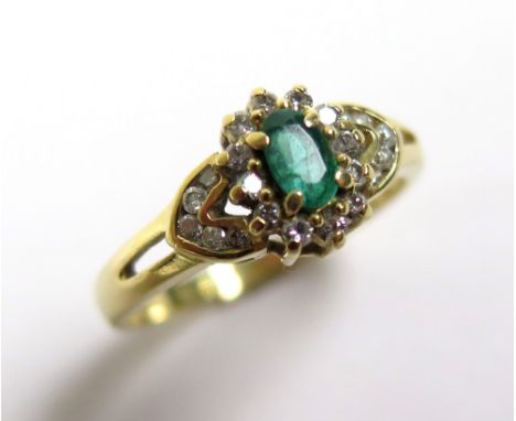 18ct Gold Emerald and Diamond Ring shank needs repair size M weight 3.1 grams