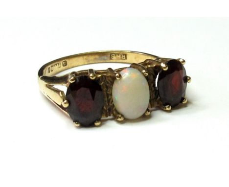 9ct Gold Opal and Garnet Ring size N weight 3.1 grams