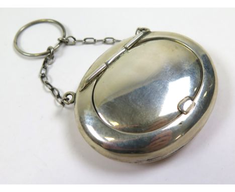 Silver Compact Case on a hanging Chain h/m Chester 1921