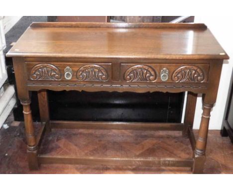 Old charm console table. Condition report: see terms and conditions'.