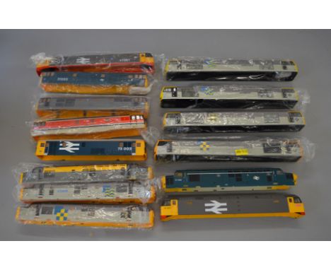 OO Gauge. Lima 14 x fully finished diesel locomotive bodies. Overall G+