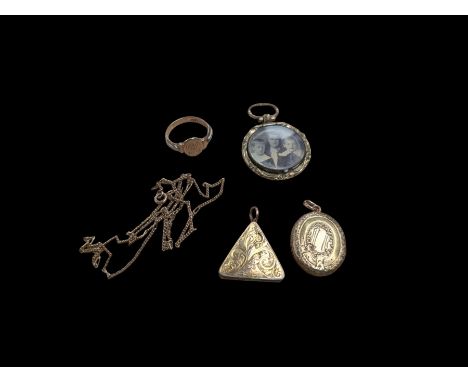 14ct gold locket, 9ct gold signet ring and chain, together with a gilt photo pendant and triangle locket Condition Report:9ct
