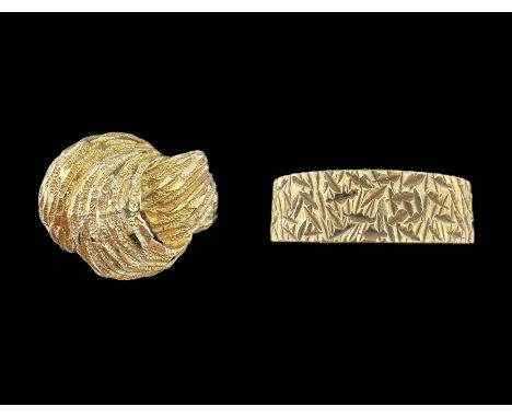 9ct gold textured knot ring and a 9ct gold textured wedding band, both hallmarkedCondition Report:Approx 8.4 grams