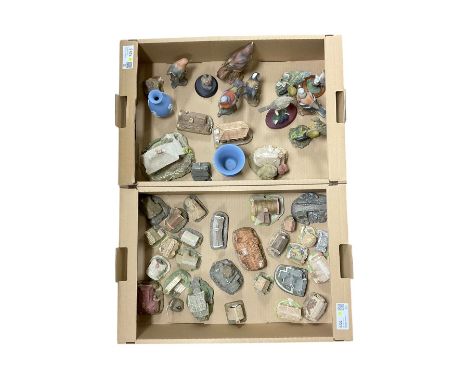 Collection of Lilliput Lanes including Old Shop at Bignor, Dale House, Wishing Well, Border Fine Arts and other collectables 