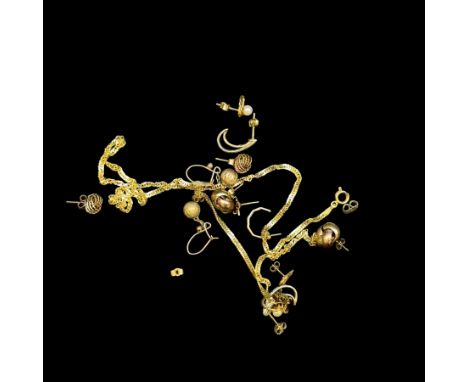 14ct gold chain, seven pairs of 9ct gold earrings, including three stone set pairsCondition Report:14ct gold chain approx 5 g