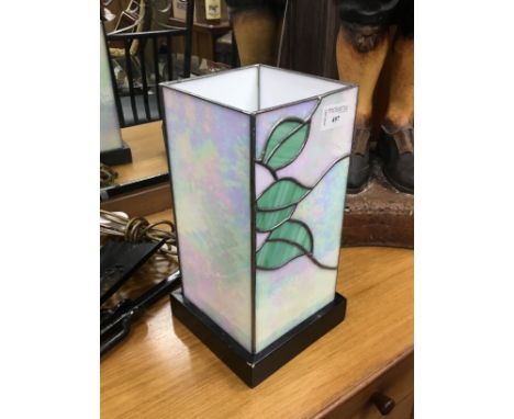 MODERN LEADED TABLE LAMP, 28cm high