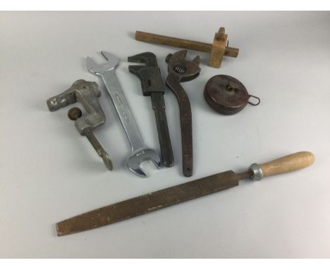 LOT OF VARIOUS VINTAGE TOOLS