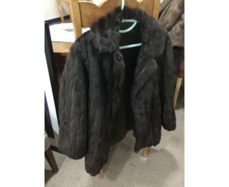 FOUR VINTAGE FUR JACKETS, along with a fur stole (5)