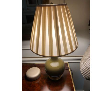 Heathfield And Co Gourd Textured Ceramic Table Lamp With Shade 70cm (Room 206/7)