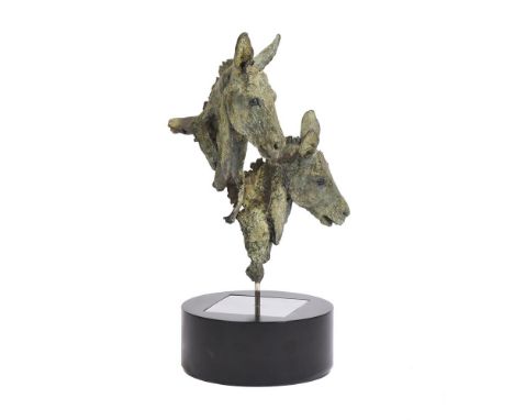 λ JUDY BOYT (BRITISH 20TH CENTURY)DONKEYS, TWO HEAD STUDIES Bronze with green patina Signed and dated 200341cm(16in.)Provenan