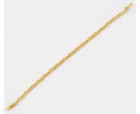 Elegantes Brillant-ArmbandGelbgold, gest. 750. Schauseitig besetzt mit Brillanten von zus. ca. 0,49 ct. (H/vvs-vs). Gew. ca. 