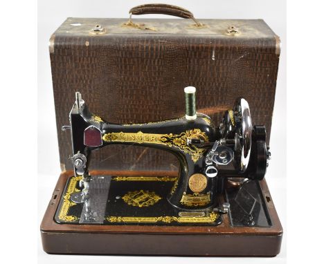 An Edwardian Cased Manual Singer Sewing Machine 