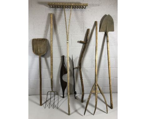 Collection of vintage farm / garden tools to include long handed rake, fork, shovel etc