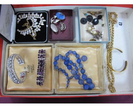 Assorted Costume Jewellery, including diamanté, bead necklace bangle, gilt chain, enamel and other brooches, etc. 