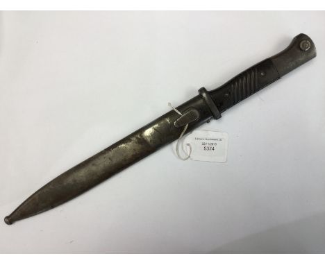 WW2 Third Reich K98 Bayonet. Bakelite grips. 255mm long blade maker marked "41crs" serial number "2504TT". Complete with non 