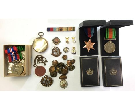 WW2 British replacement medals: boxed War & Defence Medals: Boxed 1939-45 Star: Africa Star with North Africa 1942-43 clasp: 