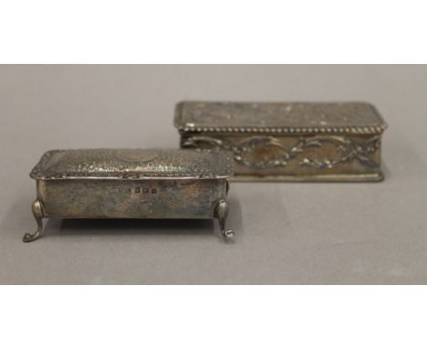 Two small silver trinket boxes (5 troy ounces total weight)