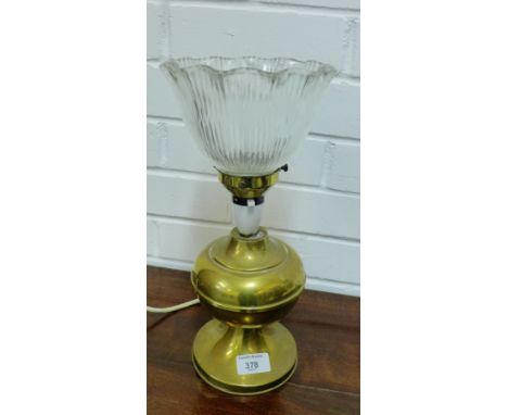 A brass table lamp with frilled glass shade, 23cm high