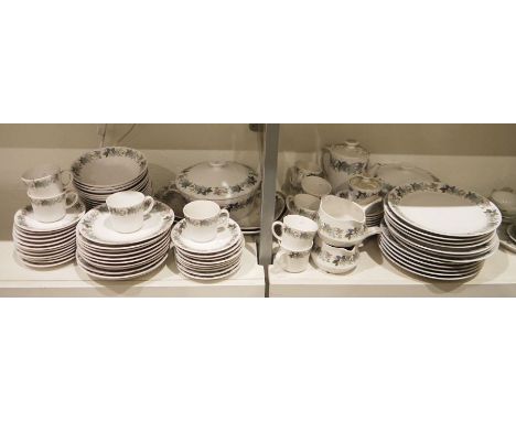 Noritake Barossa part tea and dinner service&nbsp;to include tureens, teacups, saucers, plates, etc (86)

