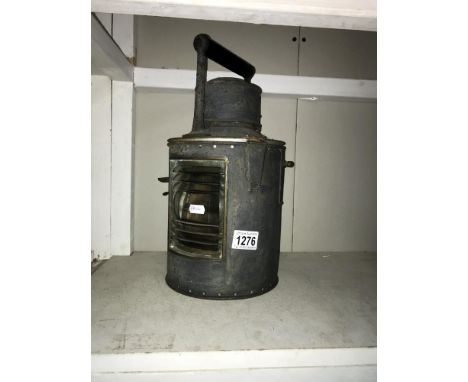 A ship's signalling lamp.
