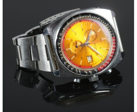 A Sicura 1970's manual wind wristwatch, with 17 jewel movement on stainless steel strap. With continuing second hand and seco