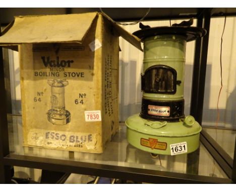 Boxed Valor minor Esso blue boiling stove