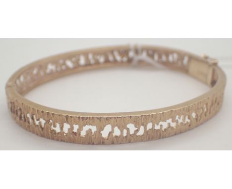9ct yellow gold hinged bangle 18.8g