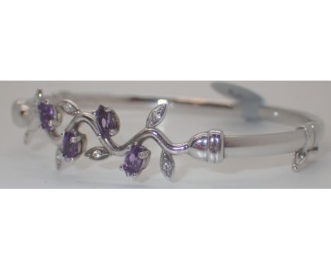 9ct white gold fancy amethyst leaf bangle