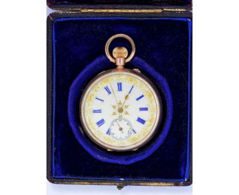 A SWISS GOLD KEYLESS LEVER WATCH WITH PRIMROSE ENAMEL AND GILT DIAL, THE BACK ENGRAVED WITH INITIALLED SHIELD, GARTER AND ENG