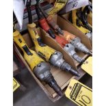 (4) Electric Screwdrivers: Dewalt & Milwaukee