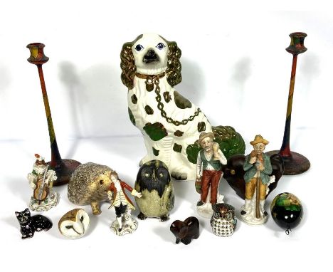 A quantity of assorted ceramic models of animals, including a Staffordshire spaniel and related items (a lot)