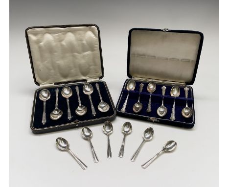 A set of six silver coffee spoons by Josiah Williams &amp; Co (David Landsborough Fullerton) London 1916, 2oz, a set of six s