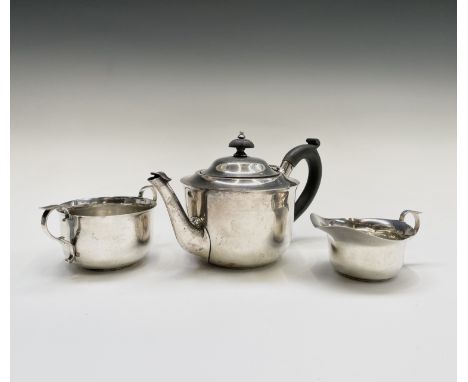 An early George V bachelors plain three-piece tea service by Horace Woodward &amp; Co Ltd London 1913, 611gm 19.6oz Condition