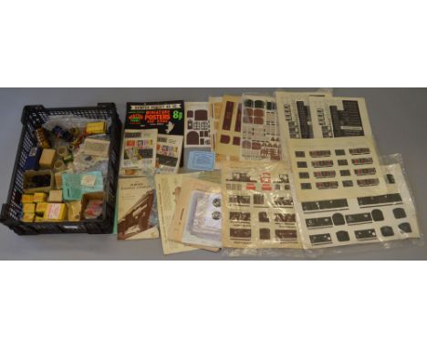 OO Gauge Hornby Dublo. Scarce Buff Esso tanker, lowflat wagon with tractor, Dublo Dinky Lancing Bagnall tractor & trailer, Du