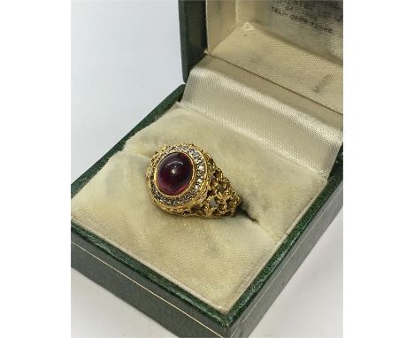 Vintage 18ct gold Diamond & Amethyst Ring weight of ring 7.2g