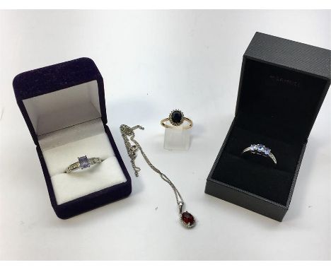 3 Gold dress rings and a gold Necklace includes 1x 18ct white gold ring set with diamonds also 2  x 9ct gold dress rings and 