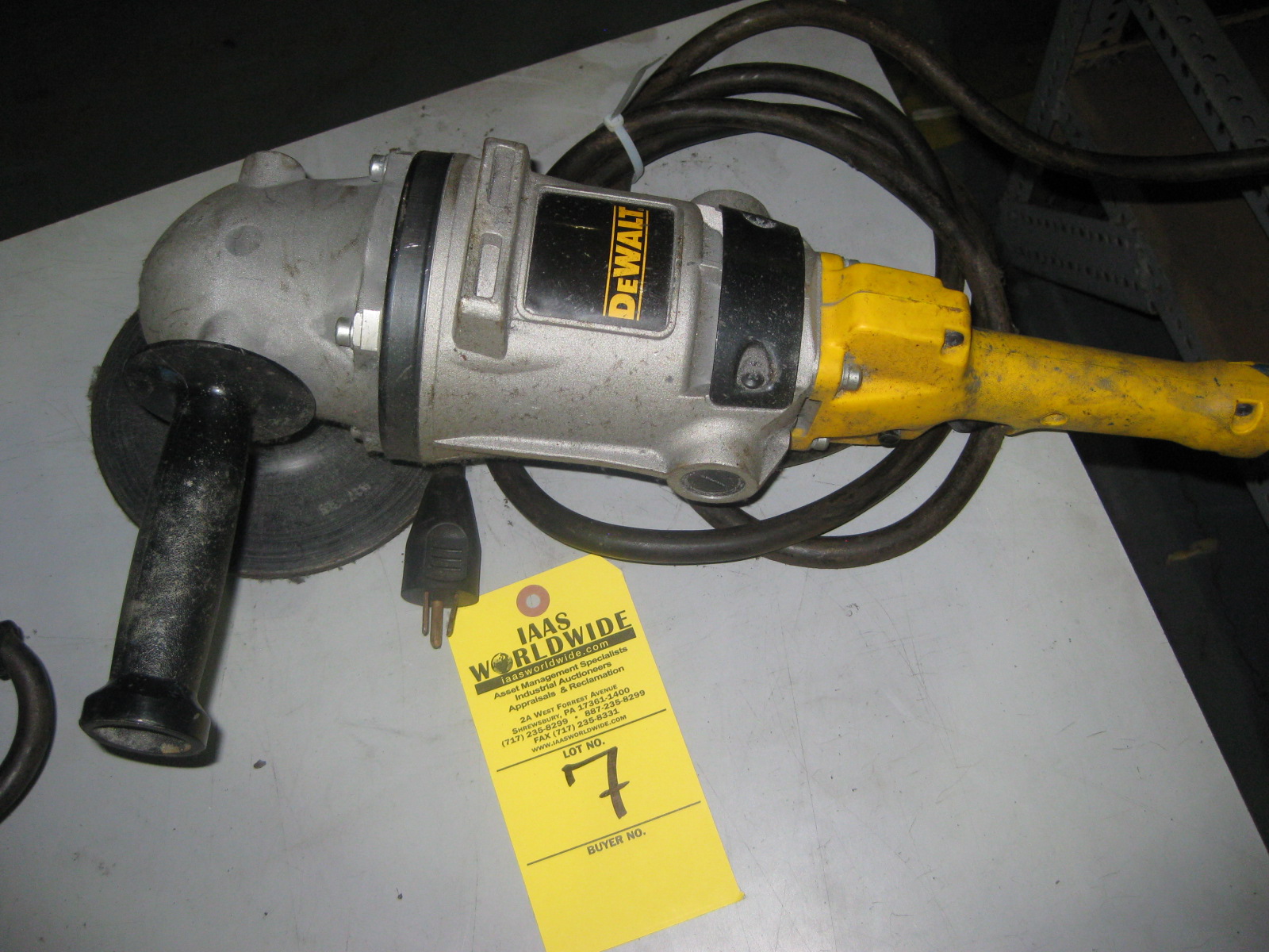 7" ELECTRIC ANGLE GRINDER Make DEWALT Model DW494 Serial Number 27Z01