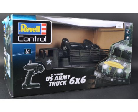 An original Revell made 1/16 scale RC Radio Control model No. 24439 US Army Military Truck 6X6. The truck appearing mint with