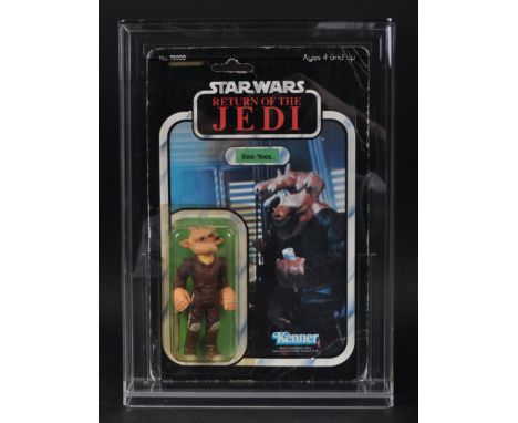 Star Wars - An original vintage 1983 Kenner made Star Wars carded MOC action figure ' Ree Yees '. Factory sealed upon its ori