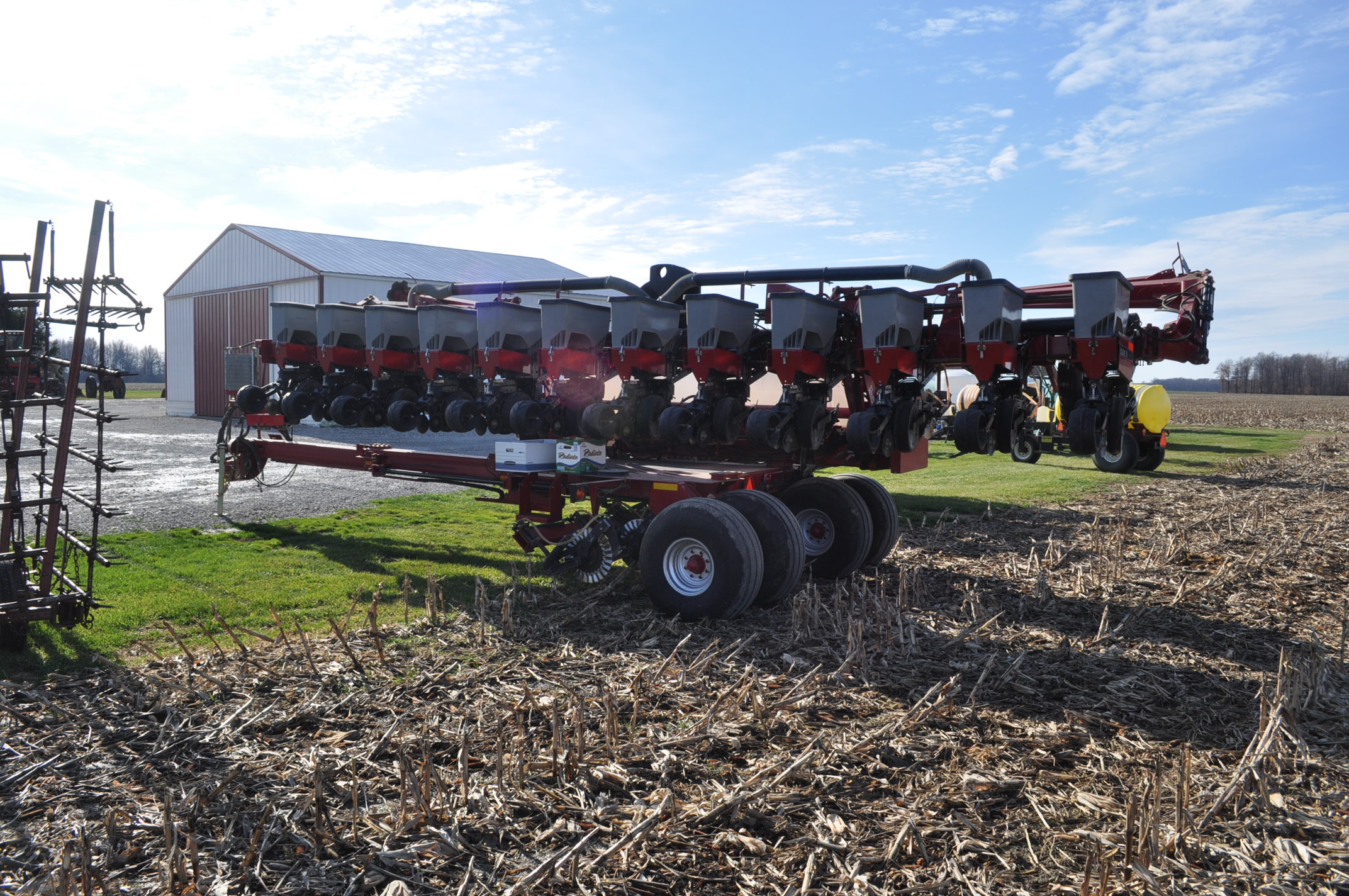 Case IH 1200, 12row x 30" planter, liquid 2x2 fertilizer, yetter row